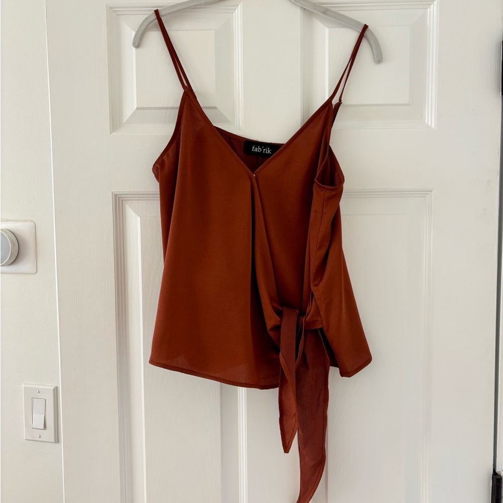 Fab'rik Women's Rust Tie-Front Top